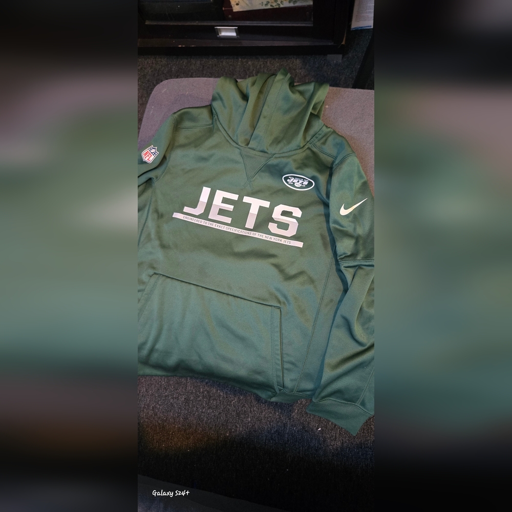 Nike Jets Green Hoodie (Big boy) M 10/12